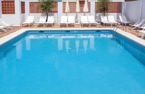 Sant Antoni de Portmany House | Motel ∙ 8 guests