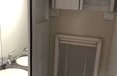 Velilla de San Antonio House | Motorhome rental