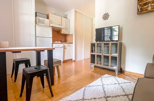 Enveitg Apartment | Mountain Serenity Loft – Montana Park