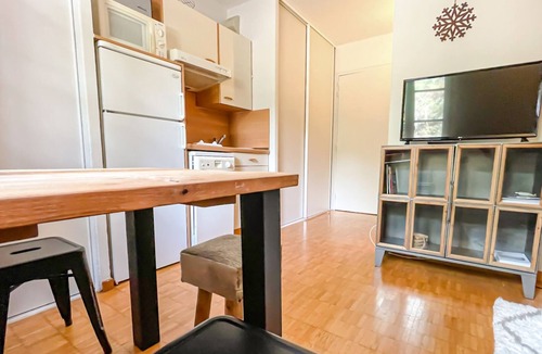 Enveitg Apartment | Mountain Serenity Loft – Montana Park
