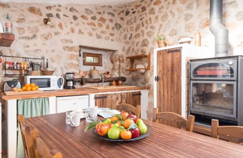 Fornalutx Cottage | Mountains cottage near the sea for sightseeing and enjoying nature 20% off March
