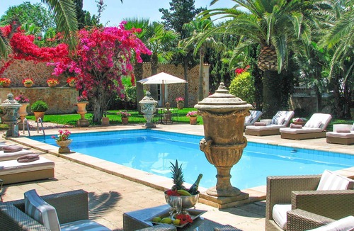 Consell Villa | My Rental Homes - Villa Peacock with large garden, private pool and Barbeque