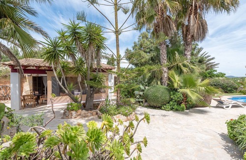 Santanyi Villa | Natural stone villa with pool & garden - Villa Sa Barraca
