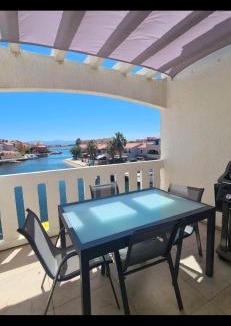 Le Barcares Apartment | Nautica bulles jacuzzi privatif vue lac marin