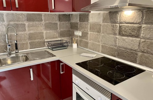 Nuevo Horizonte Apartment | New and modern apartment- fast Wi-Fi 3 minutes drive from the beach