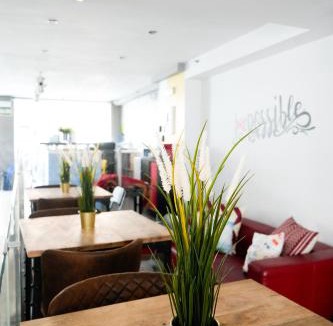 Foners Hostel | New Art Hostel - Albergue Juvenil