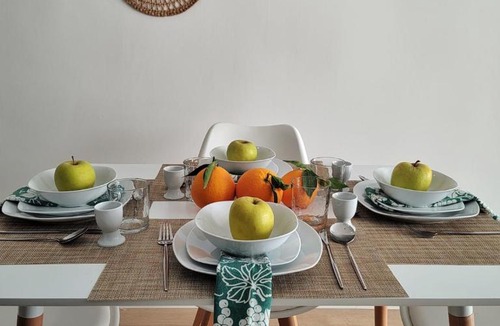 Nou Moles Apartment | New central flat with AC and Wifi