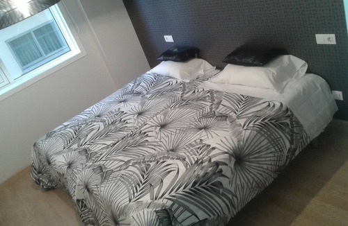 La Coruna House | New downtown apartment, 3 minutes from the town hall and 5 from the beaches walking