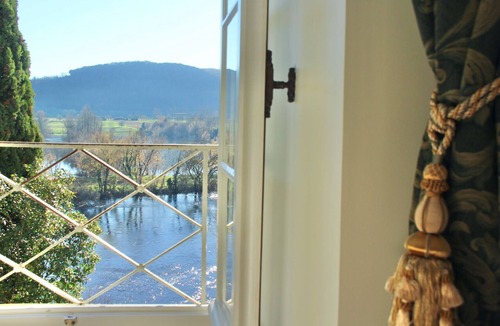 Beynac-et-Cazenac House | New Listing! Maison Delluc with Magical Views