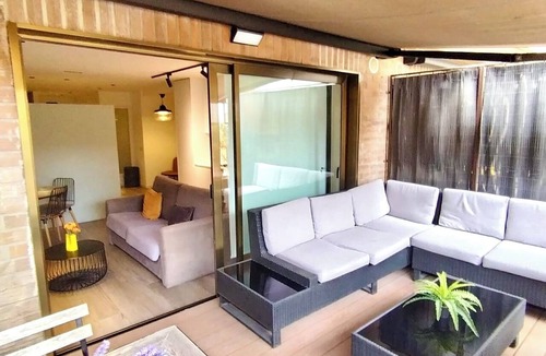 Mestalla Apartment | NEW Oasis Apartment with Private Terrace near the City of Arts