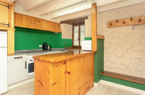 Cabezon de Liebana Apartment | Nice apartment in Cabezon de liebana