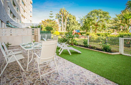 Coveta Fuma Apartment | Nice Apartment In El Campello With Swimming Pool