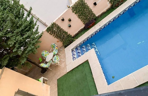 Cenes de la Vega House | Nice home in Cenes de la Vega