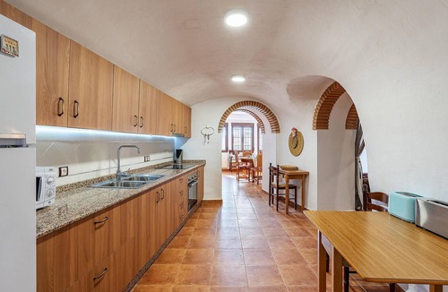 La Alqueria House | Nice home in Galera with WiFi