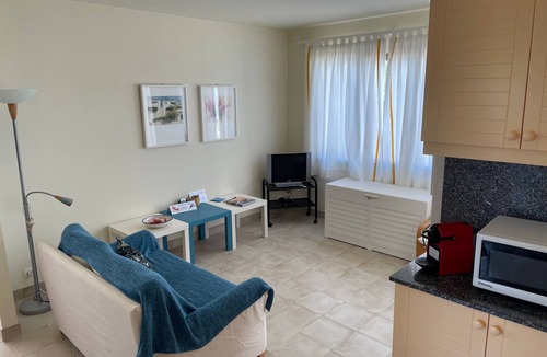 Sant Jaume Mediterrani House | NiceView Apartment in Son Bou with Sea View – Ideal for Couples