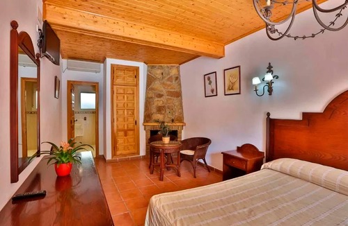 Santo Tome Hotel | Noguera de la Sierpe