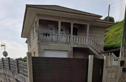 Vilaboa Ski Chalet | Nuevo Chalet con Encanto y Terraza Vistas ría Vigo