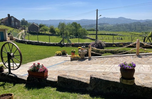 Regodobargo Cottage | O Balcon do Oitaven, an authentic and sustainable natural site