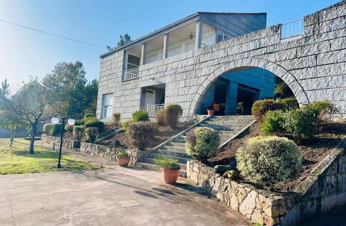 Amoeiro House | O Souto de Monteasnal