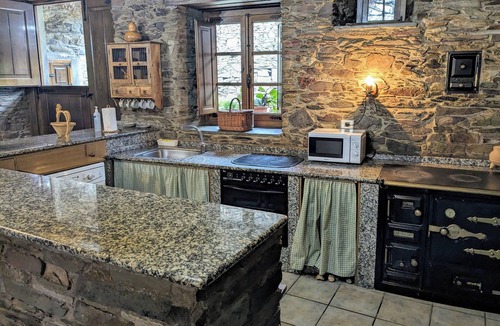 Boveda Cottage | O Val de Vilaboa - Stone House of the s. XIX in Ribeira Sacra - Peace and Comfort