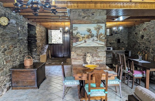 Boveda Cottage | O Val de Vilaboa - Stone House of the s. XIX in Ribeira Sacra - Peace and Comfort