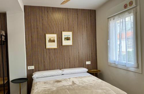 Leon House | Oak Home - Oakplaces