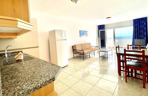 Tamaduste Apartment | Oceanfront apartment a few mtrs from the Beach