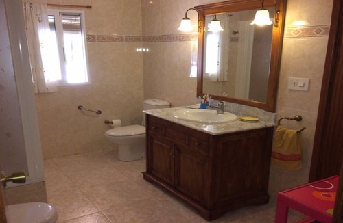 Hoya de los Patos Ski Chalet | OFFER Rural house with wooded garden and private pool 12 minutes from the beach