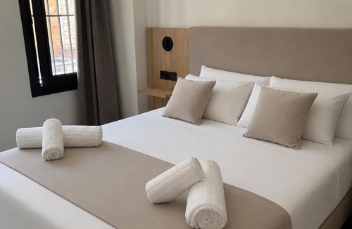 El Moncayo Apartment | OMO STAYS Pinada Park