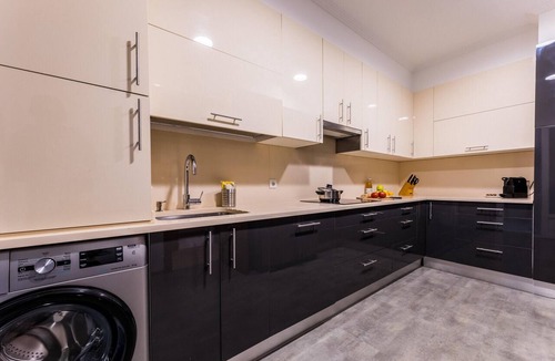 Gros Apartment | ONDARRA SUITE APARTMENT