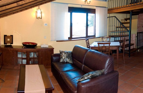 Manjiron Apartment | One-Bedroom Duplex Apartment with Tatami Mezzanine