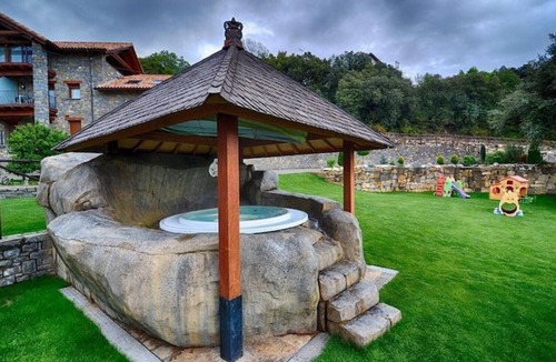 Belsierre Cottage | Ordesa Houses - Oak House