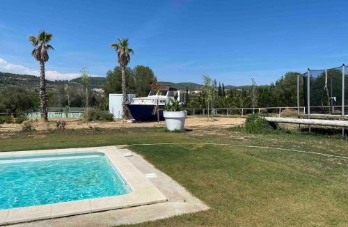 Avinyonet del Penedes Boat Rental | Original Friendly Boat