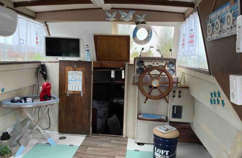 Avinyonet del Penedes Boat Rental | Original Friendly Boat