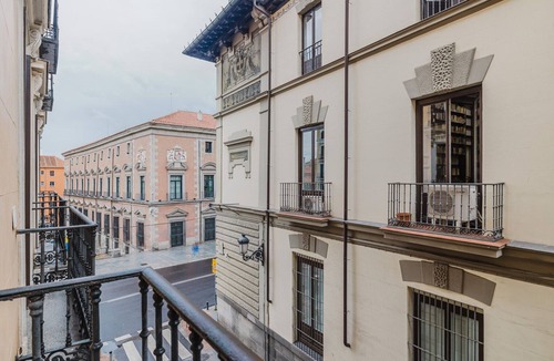 Palacio Apartment | Palacio 1BR, Washer & Dryer, Move-In-Ready, by Blueground