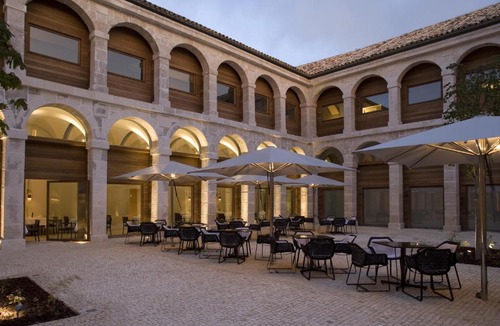 Alcala de Henares Hotel | Parador de Alcalá de Henares