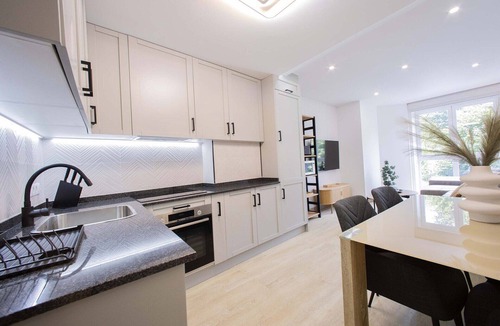 Lugo Apartment | Park & Views by Lugo Collection