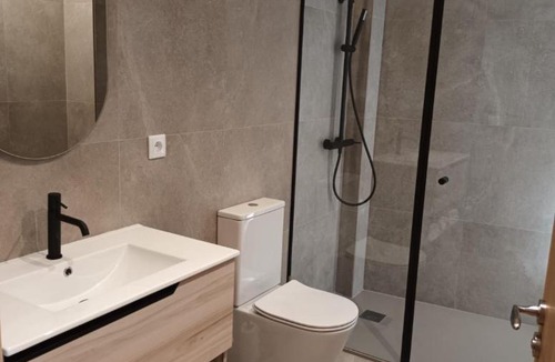 Triacastela House | Pensión O Novo