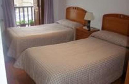 Cabezon de la Sal House | Pension Gades