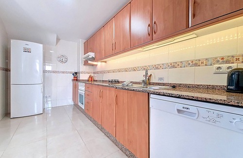 Mar de Cristal Apartment | Penthouse, free wifi, private roof terrace, communal pool.
