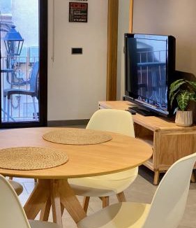 Sant Feliu de Guixols Apartment | Pequeño loft para dos