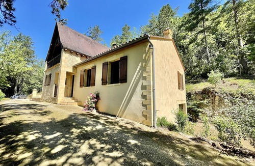 Beynac-et-Cazenac House | Périgourdine house with view of the castles