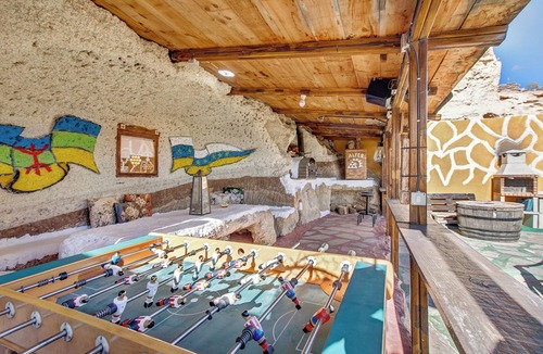 Fasnia House | Pet-Friendly Holiday Home Casas Cueva Alfer 1 with Sea View, Garden & Wi-Fi