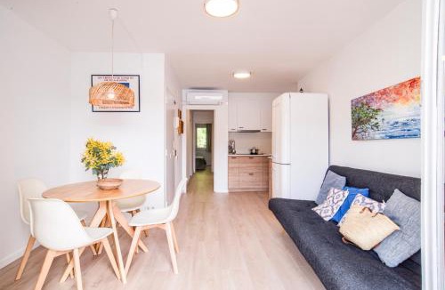 Cadaques Apartment | Pianc