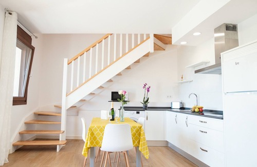 Ampuero Apartment | Pico El Hayal - Apar located in a rural setting with 2 bedrooms, kitchen, living room and bathroom