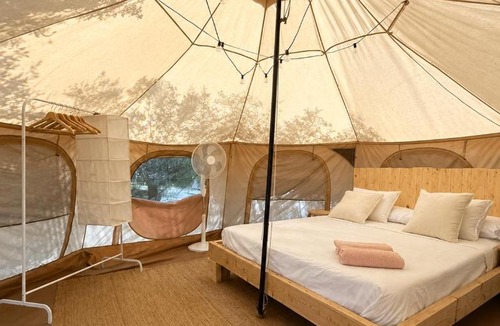 Elche Bed & Breakfast | Pink Lemon House