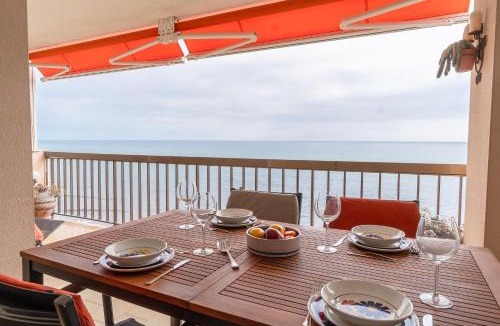 Sant Andreu de Llavaneres Apartment | Piso con vista increíble al mar