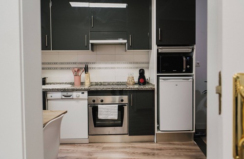Old Town Apartment | Piso en Barrio Humedo/conde Luna + Parking