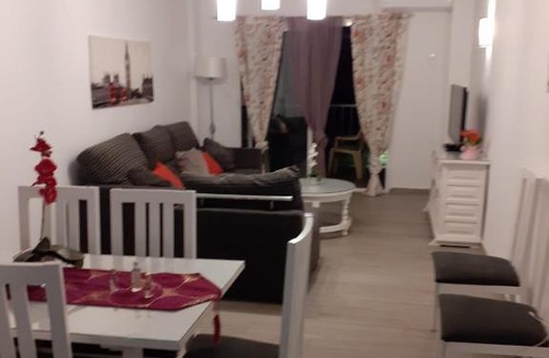Fuengirola City Centre Apartment | piso primera linea de playa en fuengirola recien reformado