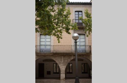 Banyoles Apartment | PLAÇA MAJOR 17 2n 1a